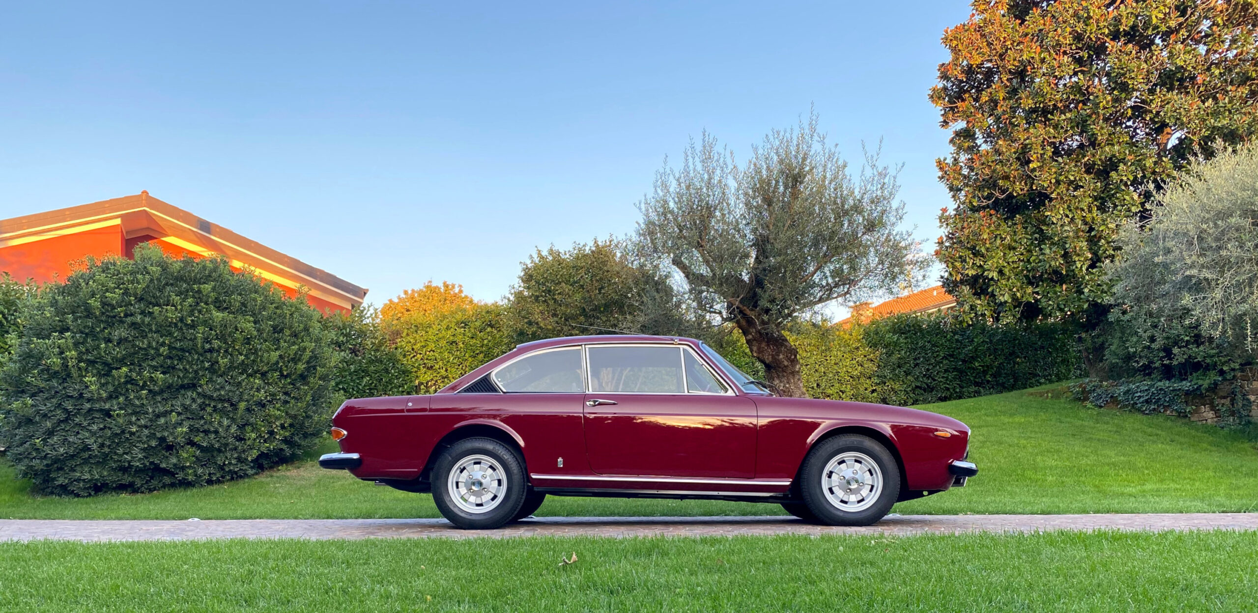 Lancia 2000 Coupè HF - fiancata destra - PASSIONE CLASSICA